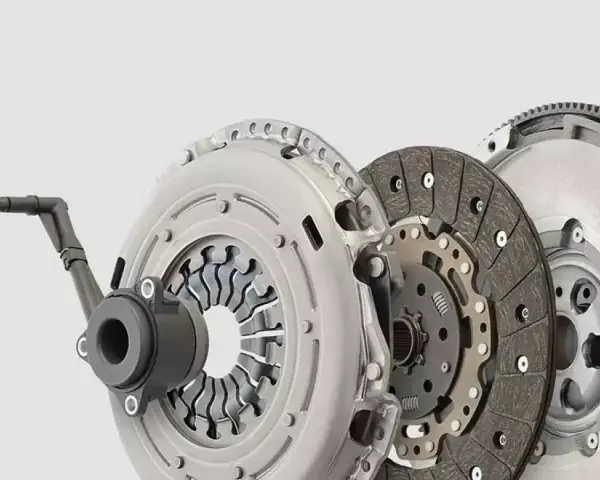Parti di frizione per auto: disco, spingidisco e volano. Componenti essenziali per il cambio marcia.