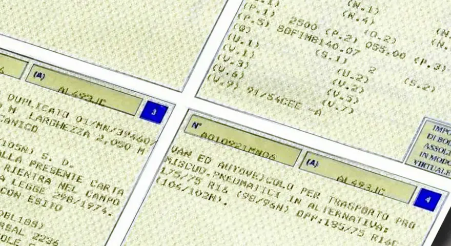 Dettagli tecnici e dati di immatricolazione per la lettura libretto auto.