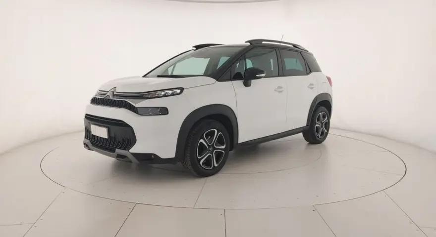 Citroën C3 Aircross bianca, scopri ogni quanto fare il tagliando per mantenerla al top.