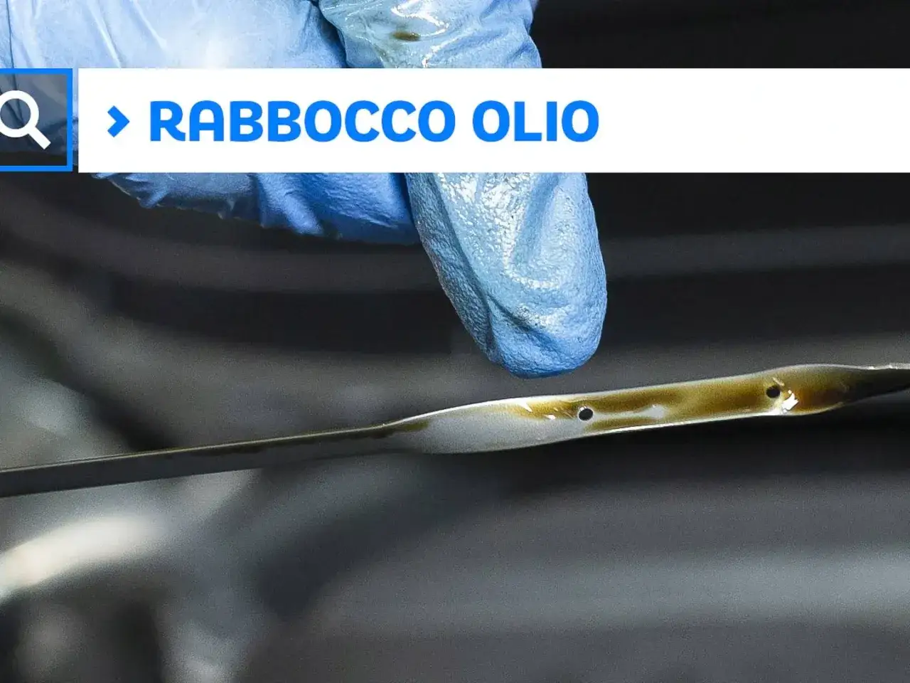 Controllo livello olio motore: la sua funzione &egrave; fondamentale per lubrificare e raffreddare.